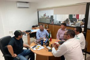 Reunión con el director del Centro de Bachillerato Tecnológico número 62 de Escárcega